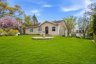 46 Lafayette Dr, Shirley, NY 11967 - Photo 2
