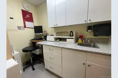 132-26 Avery Avenue #1D, Flushing, NY 11355 - Photo 6