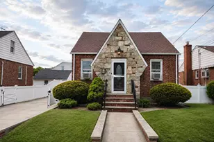44 Shaw Ave, Valley Stream, NY 11580 - Photo 1