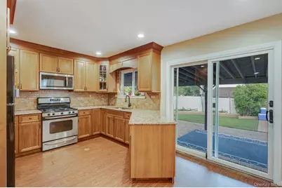 217 Abbington Court, Copiague, NY 11726 - Photo 14
