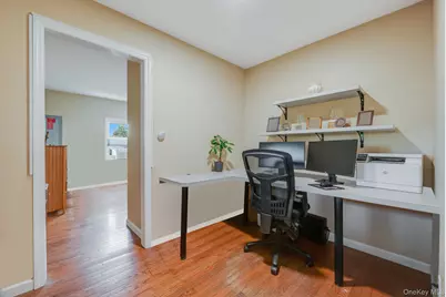 217 Abbington Court, Copiague, NY 11726 - Photo 16