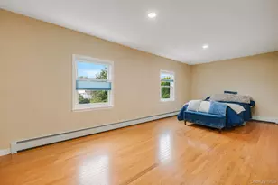 217 Abbington Ct, Copiague, NY 11726 - Photo 18