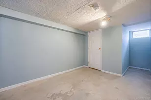 217 Abbington Ct, Copiague, NY 11726 - Photo 38