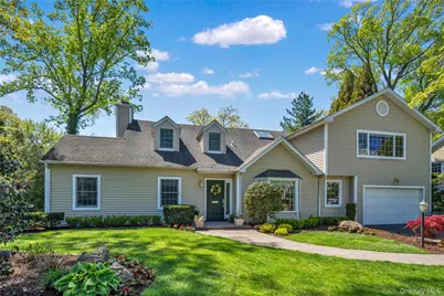 28 Old Field Lane, Great Neck, NY 11020 - Photo 2