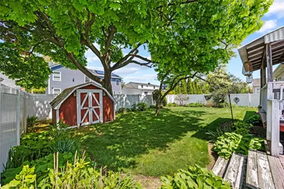 1855 Gerald Avenue, East Meadow, NY 11554 - Photo 20