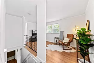 1855 Gerald Ave, East Meadow, NY 11554 - Photo 8
