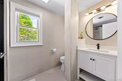 1855 Gerald Avenue, East Meadow, NY 11554 - Photo 14