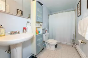2688 Rosebud Ave, Merrick, NY 11566 - Photo 18