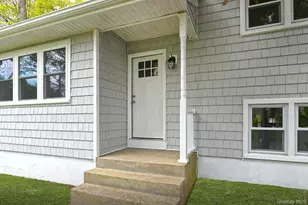 29 Bennett Ave, Huntington Station, NY 11746 - Photo 2