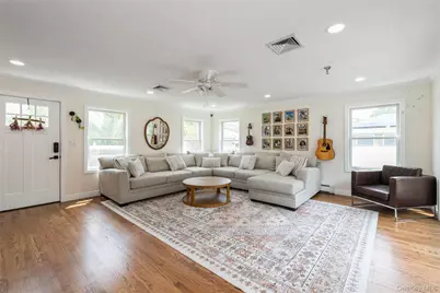 26 New York Avenue, Port Jefferson, NY 11776 - Photo 6