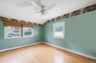 627 Carlls Path, Deer Park, NY 11729 - Photo 16