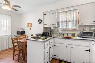 122-39 Long St, Jamaica, NY 11434 - Photo 10