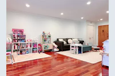 500 Central Park Avenue #117, Scarsdale, NY 10583 - Photo 2