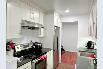 500 Central Park Avenue #117, Scarsdale, NY 10583 - Photo 4