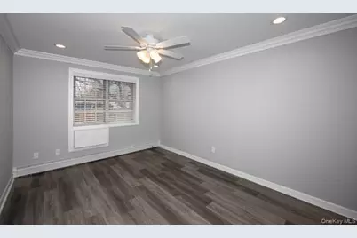 07 Spinningwheel Road #1B, Massapequa, NY 11758 - Photo 6