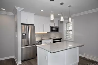 07 Spinningwheel Road #1B, Massapequa, NY 11758 - Photo 2