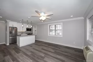07 Spinningwheel Rd, Massapequa, NY 11758 - Photo 4