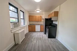 3 Greenridge Ave, White Plains, NY 10605 - Photo 6