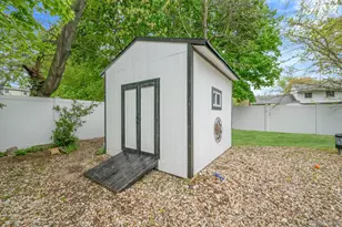 131 Ruland Rd, Selden, NY 11784 - Photo 36