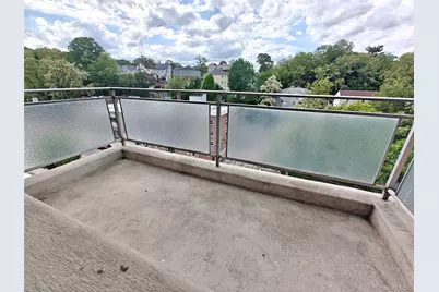 385 McLean Avenue #8D, Yonkers, NY 10705 - Photo 16