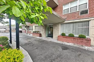 385 McLean Ave, Yonkers, NY 10705 - Photo 2