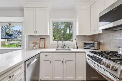 659 Andover Road, Valley Cottage, NY 10989 - Photo 16