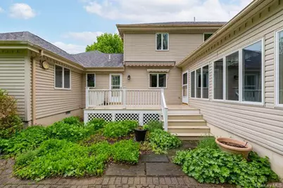 7 Fair Oaks Drive, Poughkeepsie, NY 12603 - Photo 4