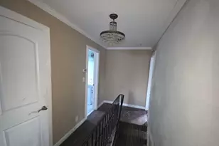 611 Lakeview Ave, Rockville Centre, NY 11570 - Photo 12