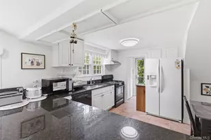 47 Onderdonk Ave, Manhasset, NY 11030 - Photo 12