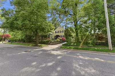 47 Onderdonk Avenue, Manhasset, NY 11030 - Photo 40