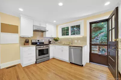 77 Edgemont Road, Scarsdale, NY 10583 - Photo 16