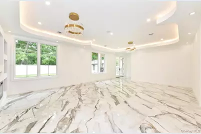 33 Parkway Drive, Roslyn Heights, NY 11577 - Photo 10