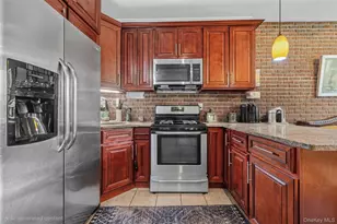 298 Etna St, Brooklyn, NY 11208 - Photo 6