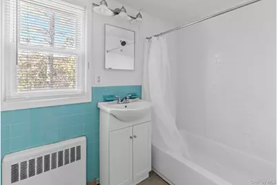 1220 Youngs Avenue, Southold, NY 11971 - Photo 32