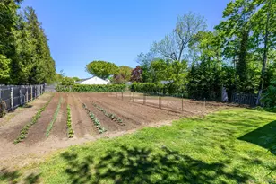 1220 Youngs Ave, Southold, NY 11971 - Photo 10