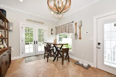 129 Commonwealth Avenue, Massapequa, NY 11758 - Photo 22