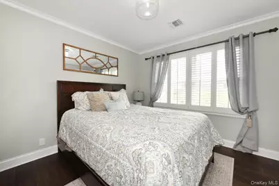 129 Commonwealth Avenue, Massapequa, NY 11758 - Photo 30