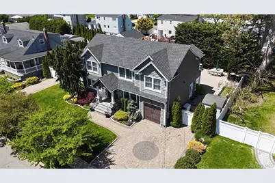 129 Commonwealth Avenue, Massapequa, NY 11758 - Photo 44