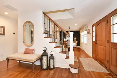 129 Commonwealth Avenue, Massapequa, NY 11758 - Photo 6