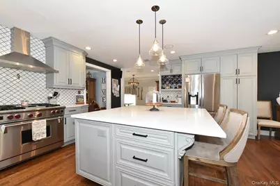 129 Commonwealth Avenue, Massapequa, NY 11758 - Photo 14