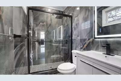 2105 Hoffman Avenue, Elmont, NY 11003 - Photo 16