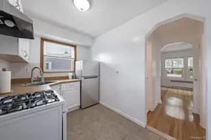 82 Nottingham Ave, Valley Stream, NY 11580 - Photo 24