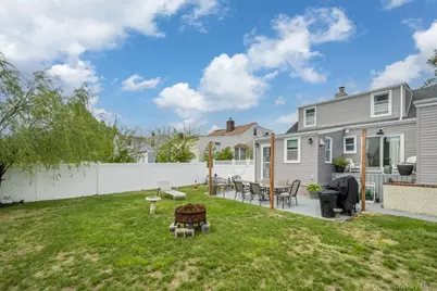 82 Nottingham Avenue, Valley Stream, NY 11580 - Photo 26