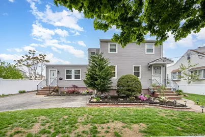 82 Nottingham Avenue, Valley Stream, NY 11580 - Photo 2