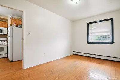3224 Gunther Avenue, Bronx, NY 10469 - Photo 4