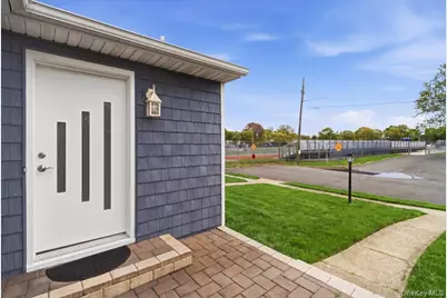 1871 Relyea Drive, Merrick, NY 11566 - Photo 4