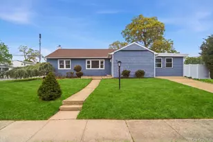 1871 Relyea Dr, Merrick, NY 11566 - Photo 2