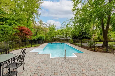 14 Bunkerhill Drive, Huntington, NY 11743 - Photo 12