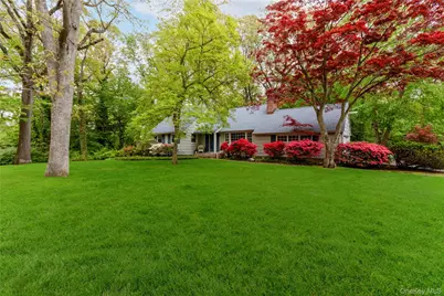 14 Bunkerhill Drive, Huntington, NY 11743 - Photo 4