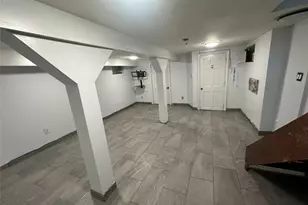 73-32 53rd Rd, Maspeth, NY 11378 - Photo 18